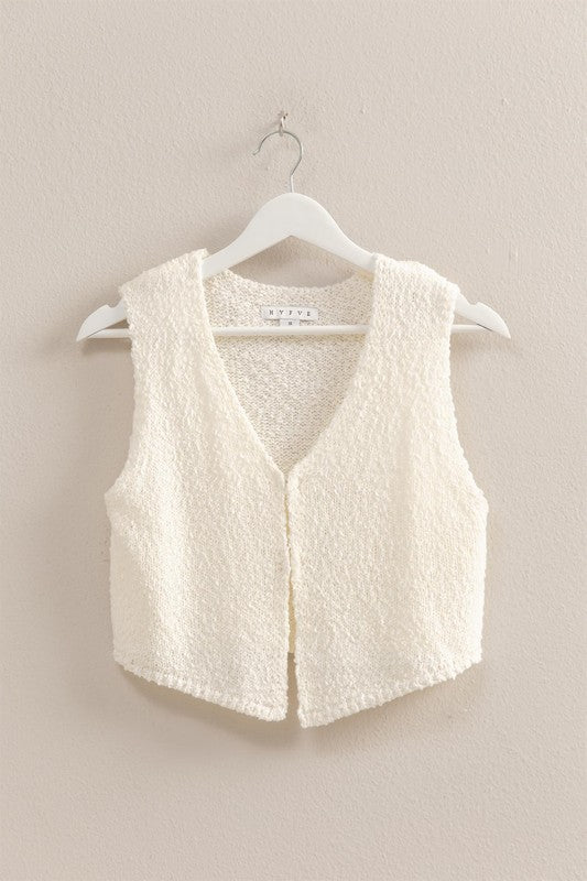 18.03.25 “Allyson” white vest