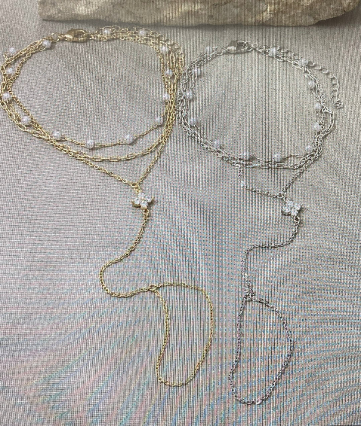 “Perla” hand chain