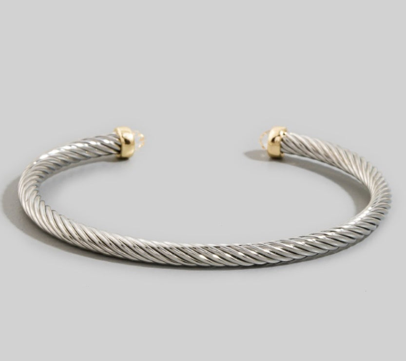 “orocovis” cuff bracelet