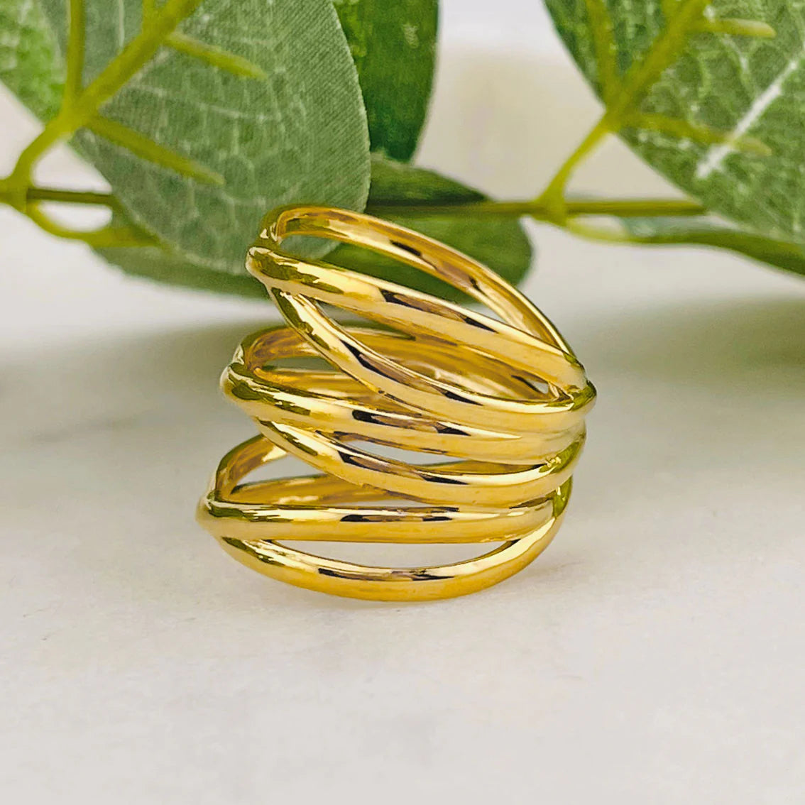 “alicia” ring
