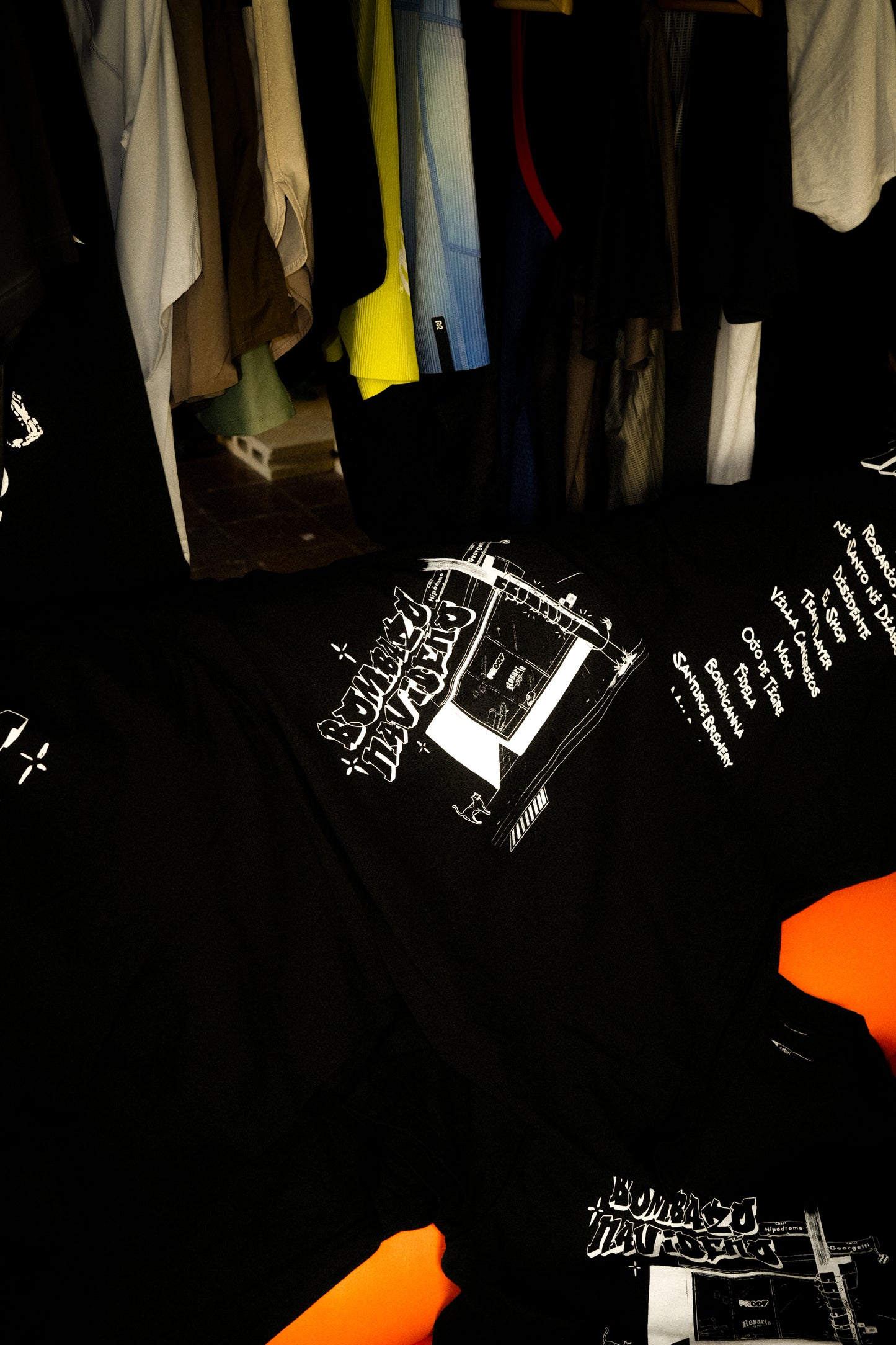 “Bombazo Navideño” Tee