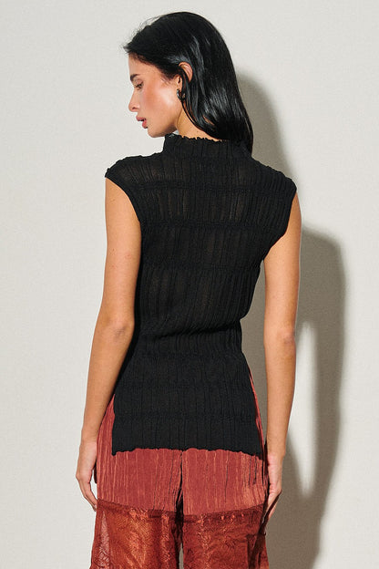 “Beatriz” black top