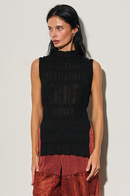 “Beatriz” black top