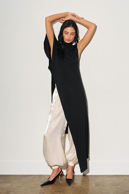 “Amelia” asymmetrical top