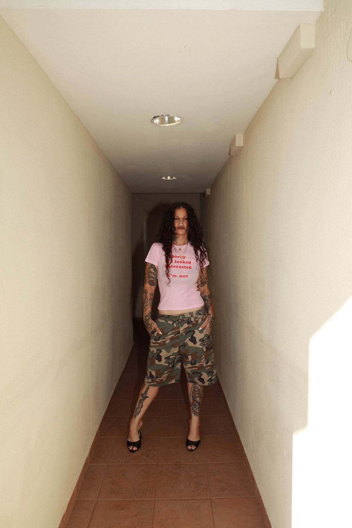 “Mala mía” pink tee