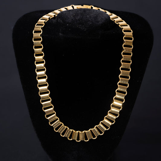 “vega alta” necklace