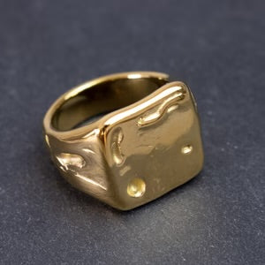 Carlos ring