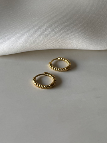 Twisted hoops