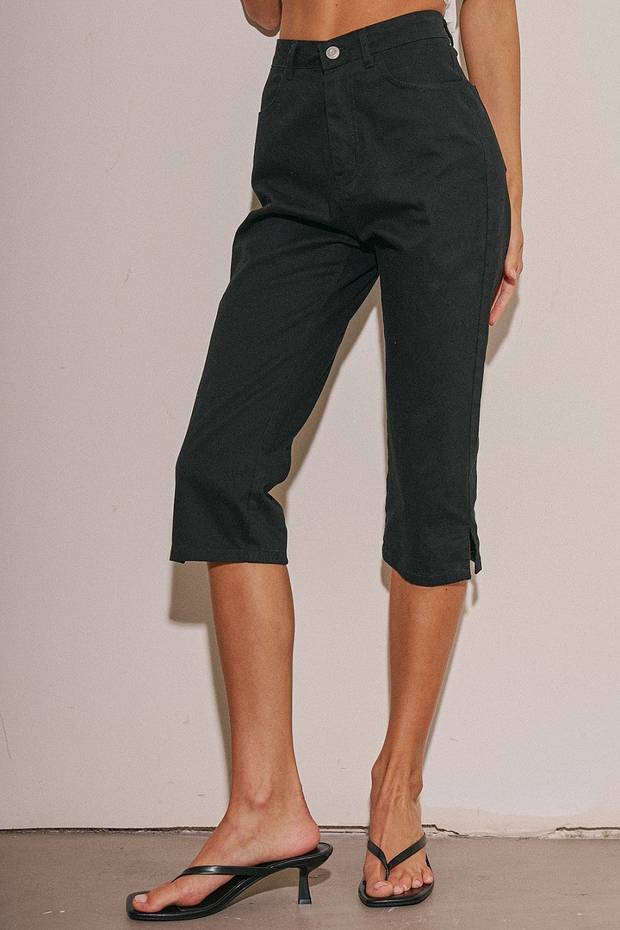 restock “dani” capri pants