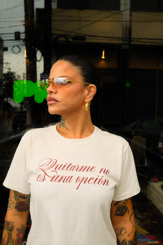pre order “quitarme no es una opción” crop top tee