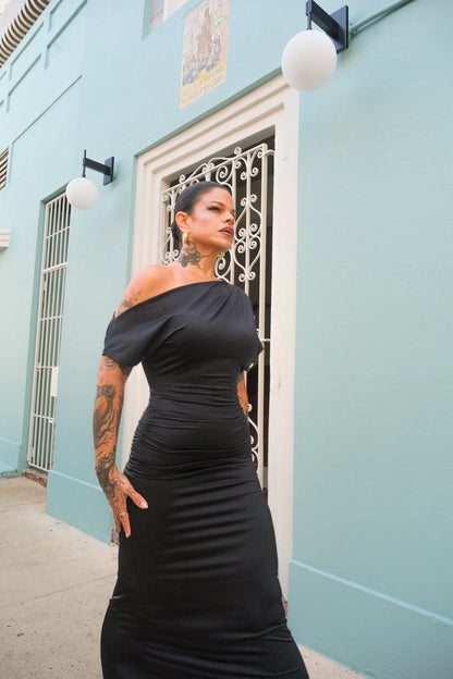 “laisa” unbalanced shirred black dress