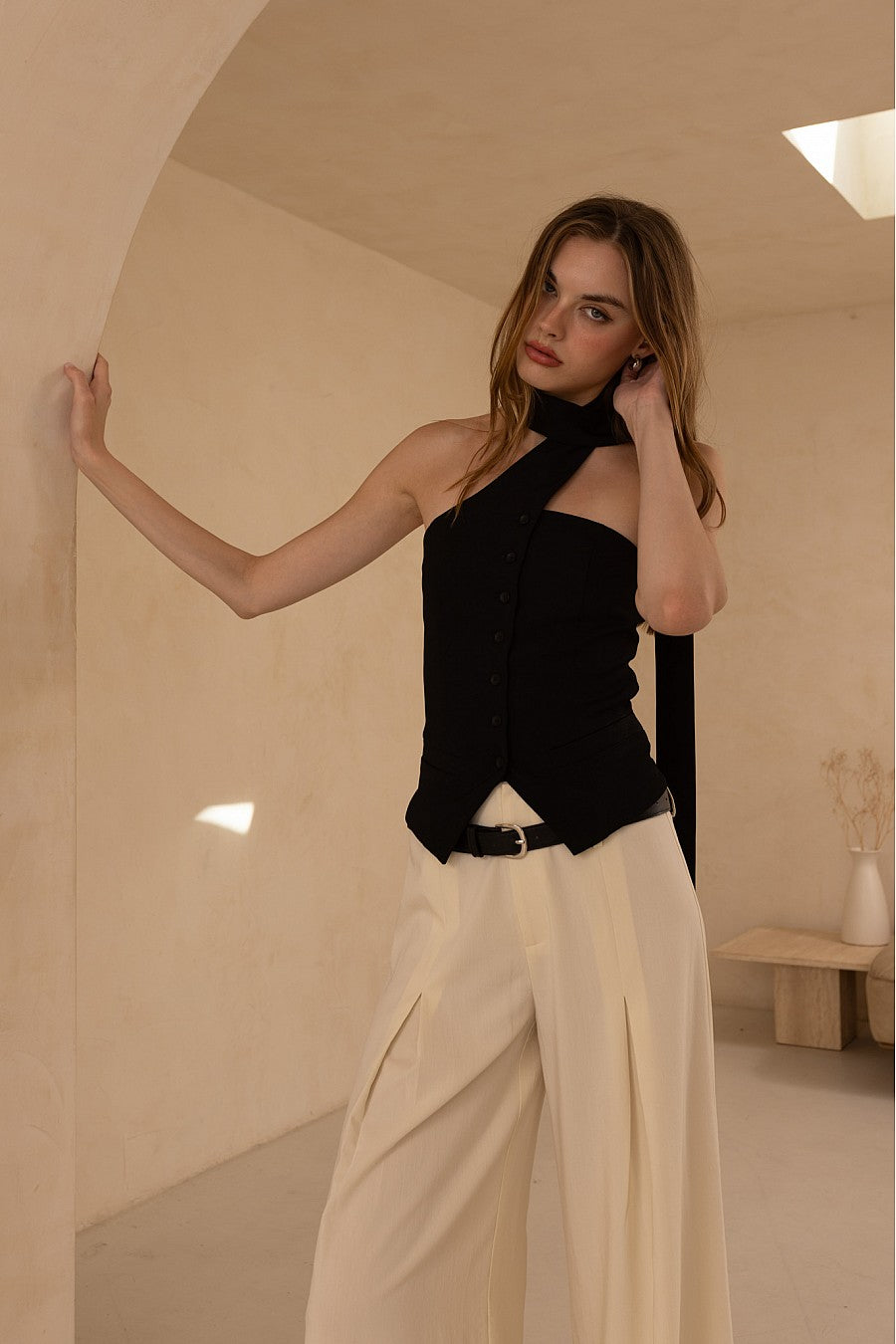 “keni” black vest top