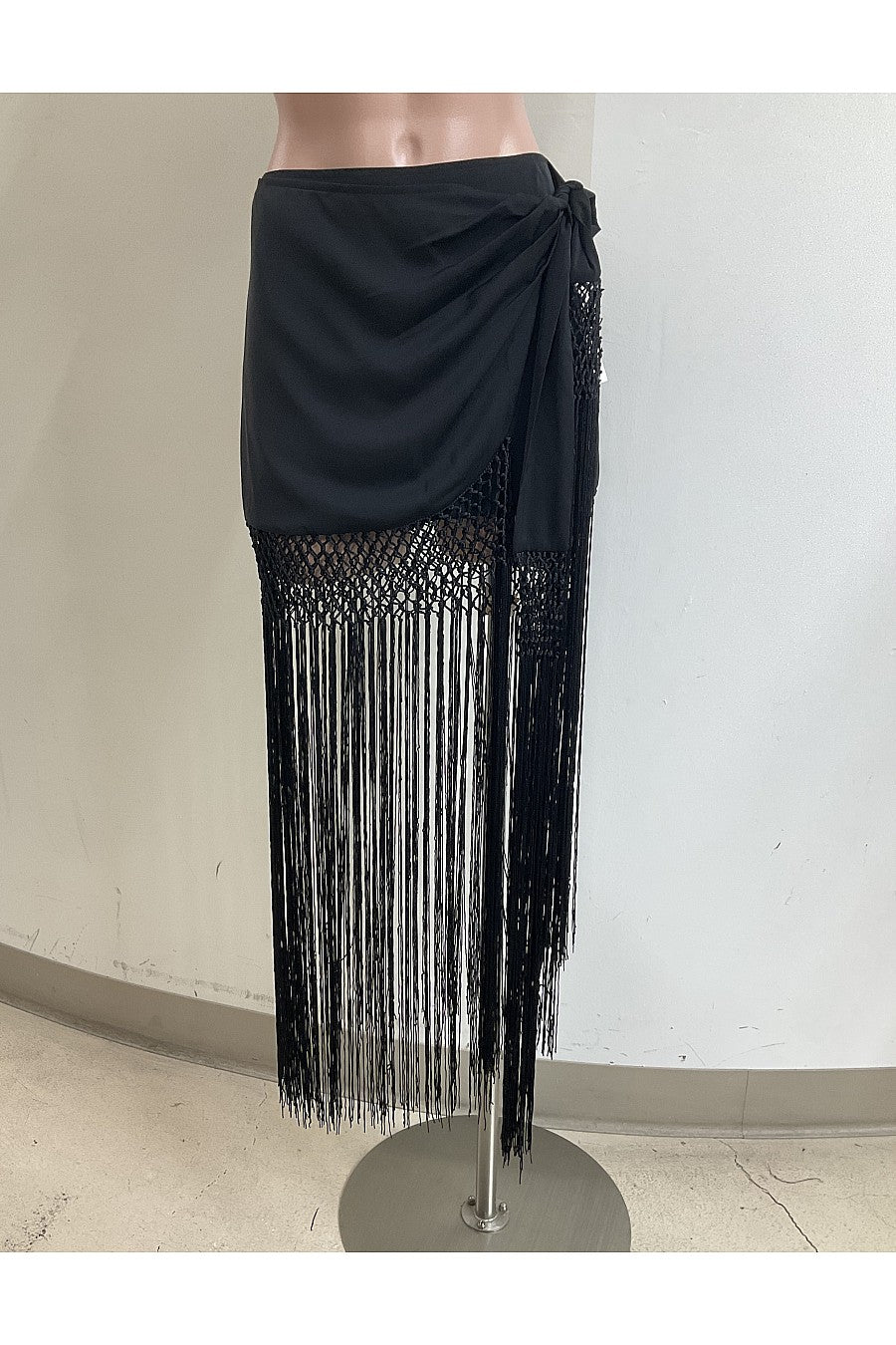 “Amanda” black-skirt