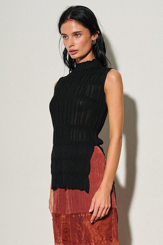 “Beatriz” black top