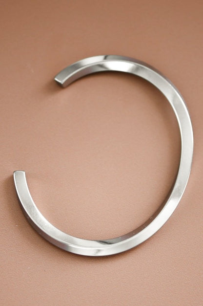 Jobos Bracelet Cuff