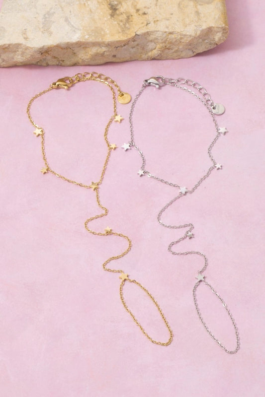 “celinés” hand chain
