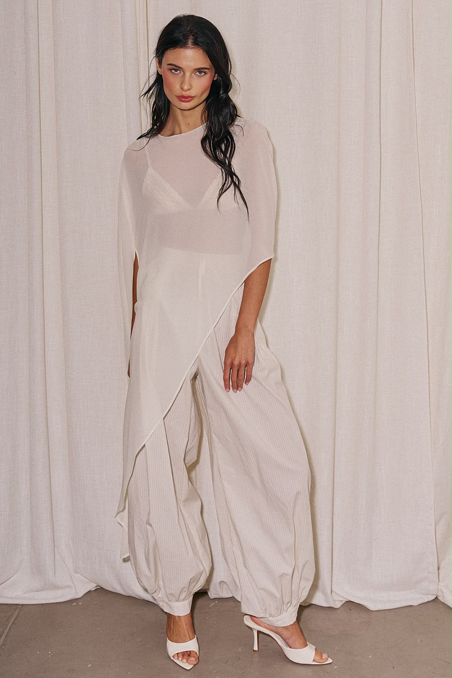 “gia” asymmetrical top